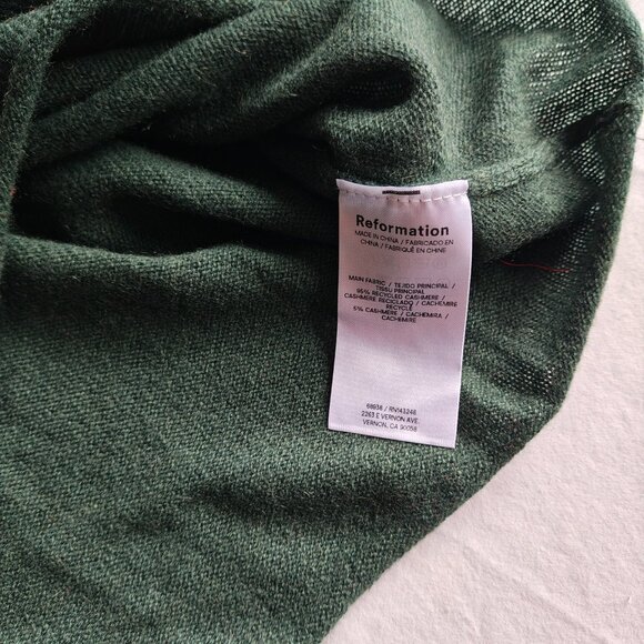 REFORMATION Cashmere Boyfriend Sweater in Dark Pine, size 6 - Picture 7 of 8